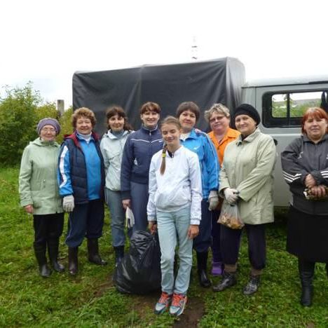 Работники библиотек приняли участие в Общероссийском экологическом субботнике «Зеленая Россия»